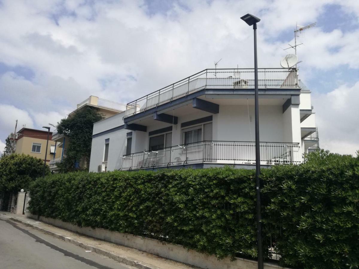 Appartement Cento Passi Dal Mare à Gaète Extérieur photo